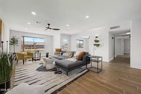 Living - 2822 E Cortez St, Phoenix, AZ 85028 photo 4 of 6