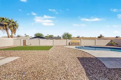 Exterior - 2822 E Cortez St, Phoenix, AZ 85028 photo 4 of 8