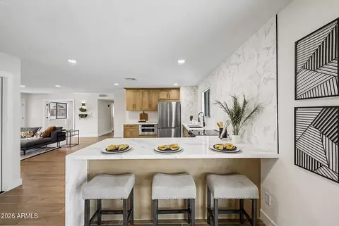 Kitchen - 2822 E Cortez St, Phoenix, AZ 85028 photo 2 of 4