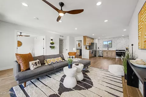 Living - 2822 E Cortez St, Phoenix, AZ 85028 photo 5 of 6