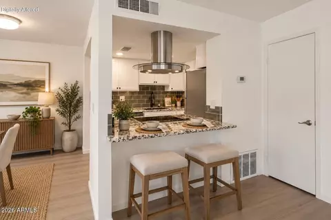 Kitchen - 10229 N 8th St #B, Phoenix, AZ 85020 photo 1 of 3