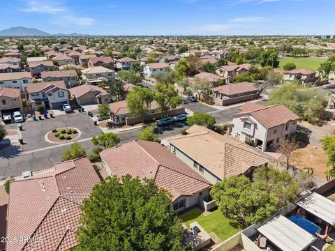 View/Area - 3742 E Jasper Dr, Gilbert, AZ 85296 photo 2 of 5
