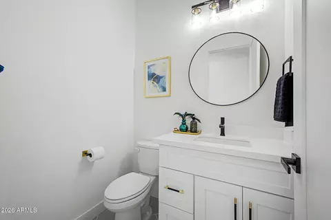 Bath - 258 E Franklin Ave, Mesa, AZ 85210 photo 1 of 6
