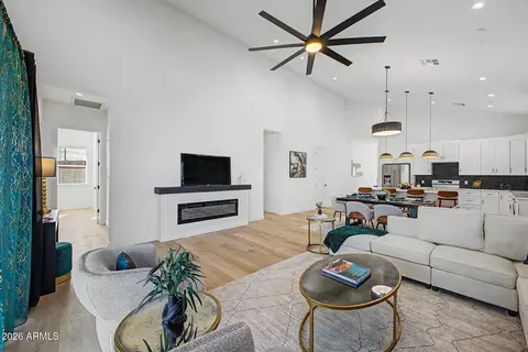 Living - 258 E Franklin Ave, Mesa, AZ 85210 photo 4 of 4