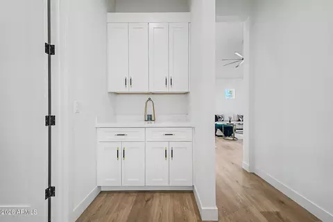 Entry Way - 258 E Franklin Ave, Mesa, AZ 85210 photo 3 of 3