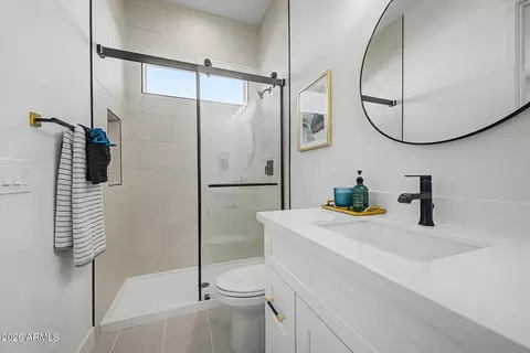 Bath - 258 E Franklin Ave, Mesa, AZ 85210 photo 5 of 6