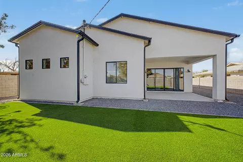 Exterior - 258 E Franklin Ave, Mesa, AZ 85210 photo 2 of 4