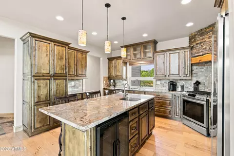 Kitchen - 1409 E Phoenix St, Payson, AZ 85541 photo 2 of 3