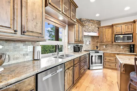 Kitchen - 1409 E Phoenix St, Payson, AZ 85541 photo 3 of 3