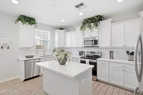 Kitchen - 9513 E Talon Ave, Mesa, AZ 85212 photo 2 of 4