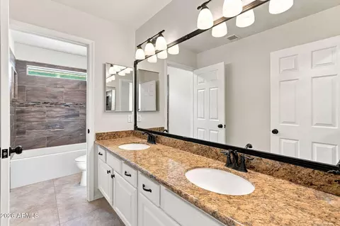 Bath - 1143 E Baylor Ln, Gilbert, AZ 85296 photo 2 of 4