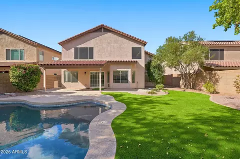 Exterior - 1143 E Baylor Ln, Gilbert, AZ 85296 photo 5 of 8