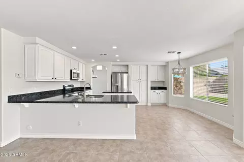 Kitchen - 1143 E Baylor Ln, Gilbert, AZ 85296 photo 6 of 7