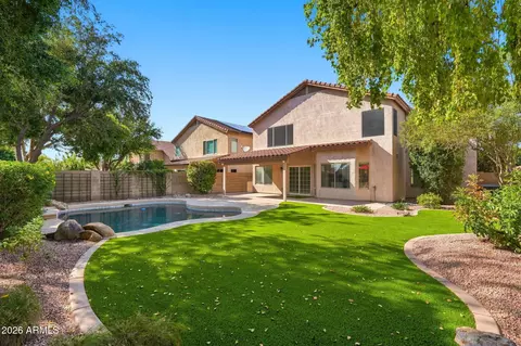 Exterior - 1143 E Baylor Ln, Gilbert, AZ 85296 photo 6 of 8