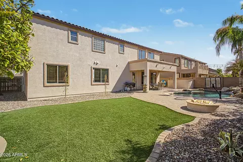 Exterior - 3265 E Aris Dr, Gilbert, AZ 85298 photo 9 of 16