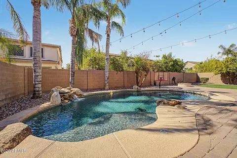 Exterior - 3265 E Aris Dr, Gilbert, AZ 85298 photo 5 of 16