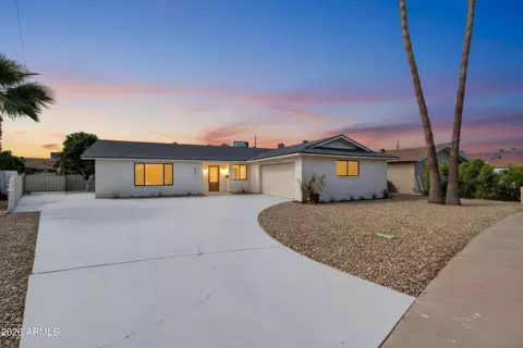 8631 E Sage Dr, Scottsdale, AZ 85250