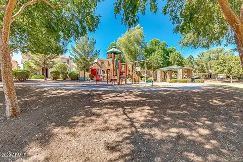 Exterior - 4072 E Oakland St, Gilbert, AZ 85295 photo 6 of 6
