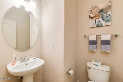 Bath - 4072 E Oakland St, Gilbert, AZ 85295 photo 1 of 4