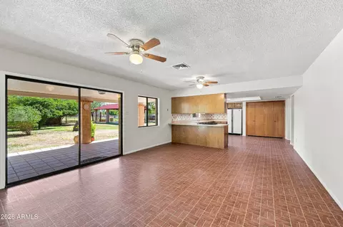Living - 16205 E Fairview St, Gilbert, AZ 85295 photo 10 of 10