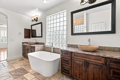 Bath - 3448 E Lowell Ave, Gilbert, AZ 85297 photo 2 of 8