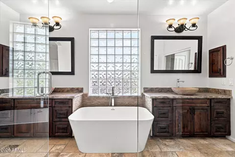Bath - 3448 E Lowell Ave, Gilbert, AZ 85297 photo 5 of 8