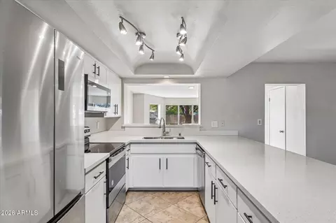 Kitchen - 1861 E Harvard Dr, Tempe, AZ 85283 photo 1 of 5