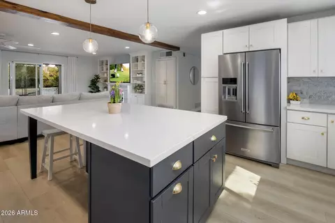 Kitchen - 2020 E State Ave, Phoenix, AZ 85020 photo 3 of 6