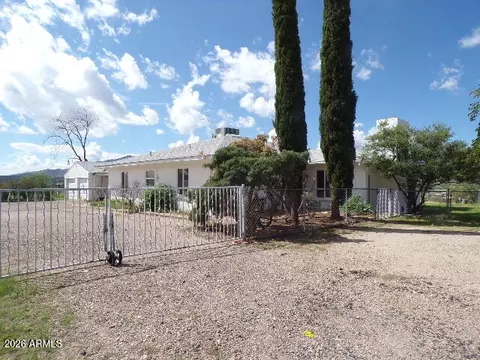 Exterior - 564 E Noble Dr, Globe, AZ 85501 photo 3 of 6