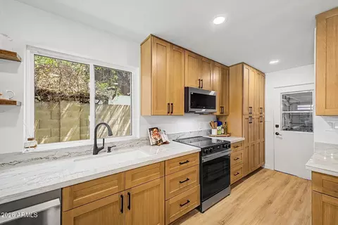 Kitchen - 2602 E Larkspur Dr, Phoenix, AZ 85032 photo 5 of 5