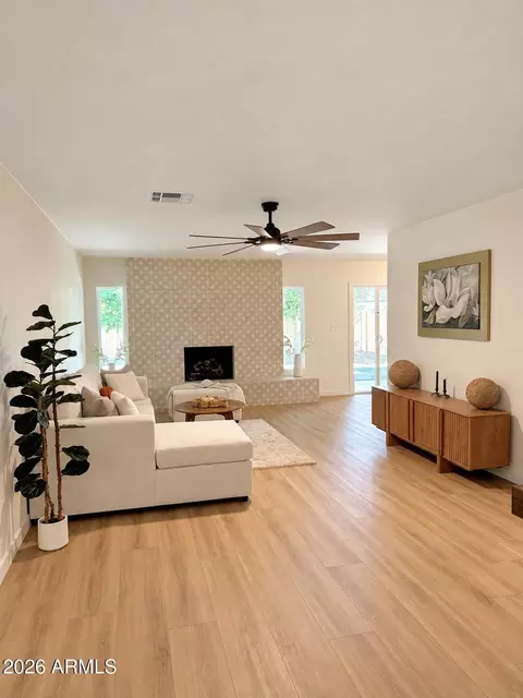 Living - 2602 E Larkspur Dr, Phoenix, AZ 85032 photo 1 of 2