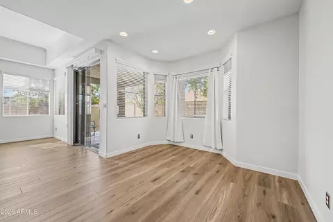 Living - 4202 E Broadway Rd #52, Mesa, AZ 85206 photo 5 of 6