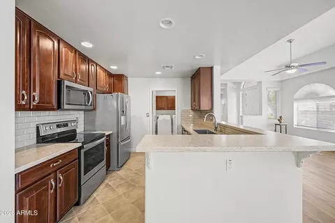 Kitchen - 4202 E Broadway Rd #52, Mesa, AZ 85206 photo 1 of 2