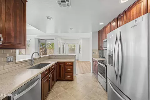 Kitchen - 4202 E Broadway Rd #52, Mesa, AZ 85206 photo 2 of 2