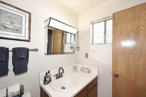 Bath - 5302 E Covina Rd, Mesa, AZ 85205 photo 1 of 3