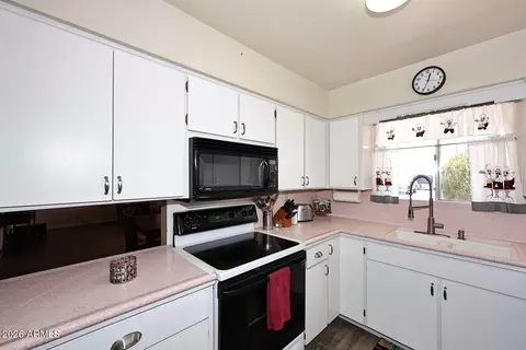 Kitchen - 5302 E Covina Rd, Mesa, AZ 85205 photo 2 of 4
