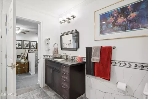 Bath - 5738 N 24th St, Phoenix, AZ 85016 photo 6 of 7