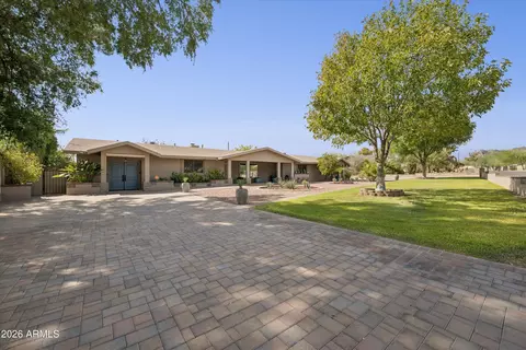 Exterior - 5738 N 24th St, Phoenix, AZ 85016 photo 13 of 15