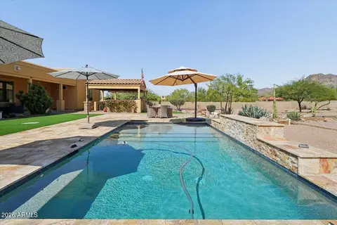 Exterior - 370 E Canyon St, Apache Junction, AZ 85119 photo 4 of 5