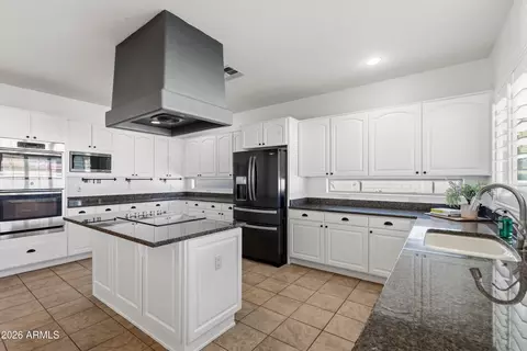 Kitchen - 7538 E Kael Cir, Mesa, AZ 85207 photo 3 of 6