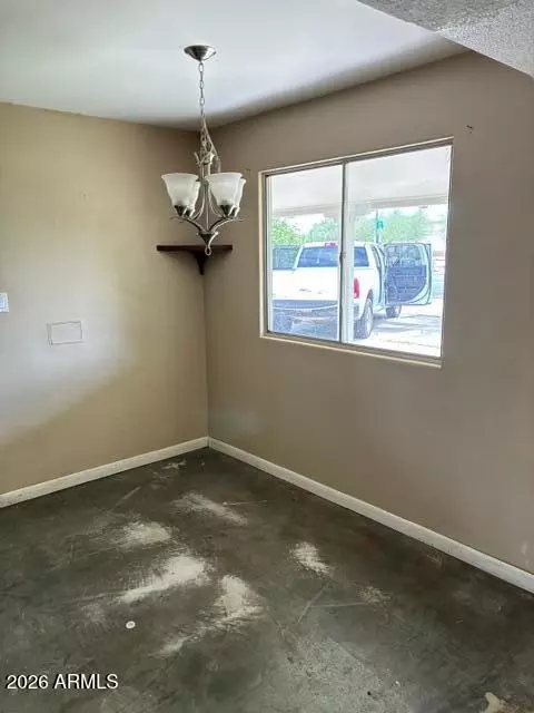 Dining - 1514 E Dana Ave, Mesa, AZ 85204 photo 1 of 1