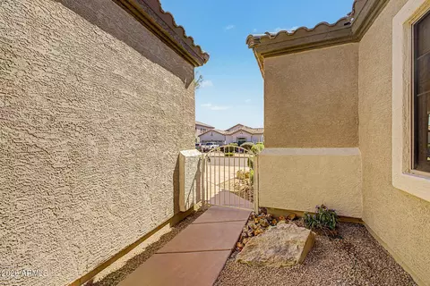 Exterior - 3018 W Eagle Claw Dr, Phoenix, AZ 85086 photo 1 of 5