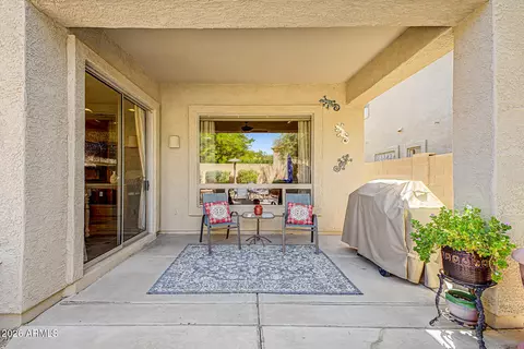 Exterior - 3018 W Eagle Claw Dr, Phoenix, AZ 85086 photo 3 of 5