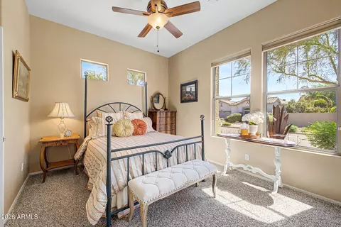 Bedroom - 3018 W Eagle Claw Dr, Phoenix, AZ 85086 photo 5 of 9