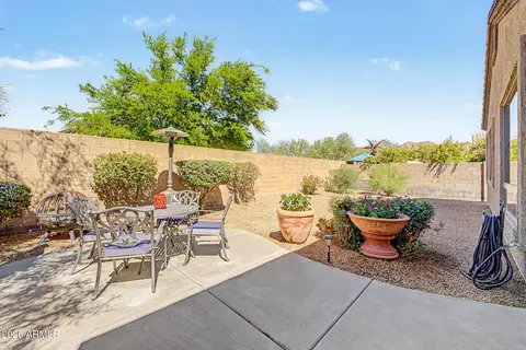 Exterior - 3018 W Eagle Claw Dr, Phoenix, AZ 85086 photo 4 of 5