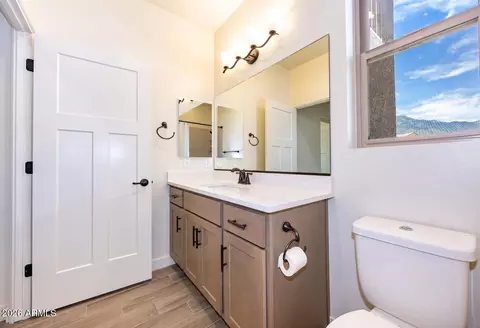 Bath - 6345 E Red Oak Cir, Hereford, AZ 85615 photo 6 of 7