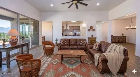 Living - 6345 E Red Oak Cir, Hereford, AZ 85615 photo 3 of 3