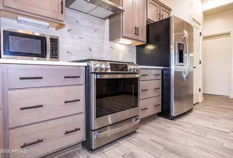 Kitchen - 6345 E Red Oak Cir, Hereford, AZ 85615 photo 2 of 5