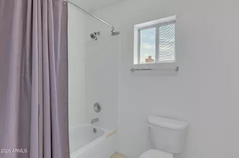 Bath - 38 N Marble St, Gilbert, AZ 85234 photo 3 of 4