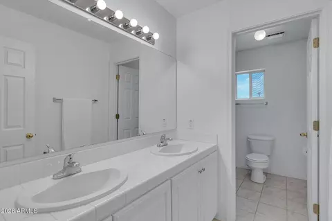 Bath - 38 N Marble St, Gilbert, AZ 85234 photo 2 of 4